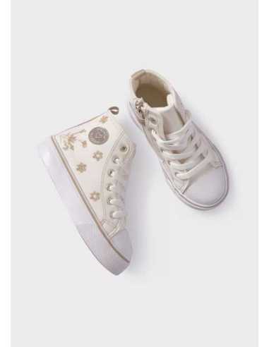 Deportiva bota bordada niña