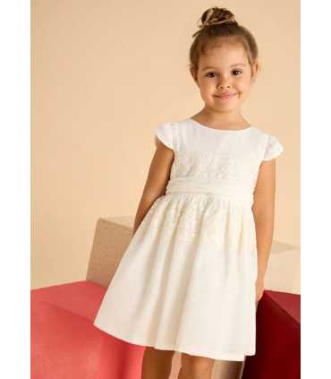 Vestido detalle encaje con fajín niña