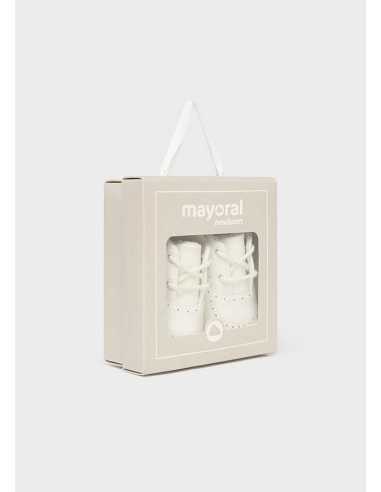 Zapato calado recién nacido