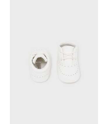 Zapato calado recién nacido