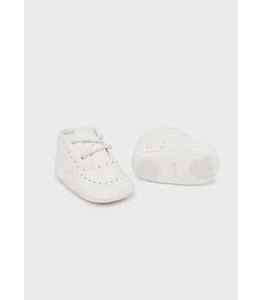 Zapato calado recién nacido