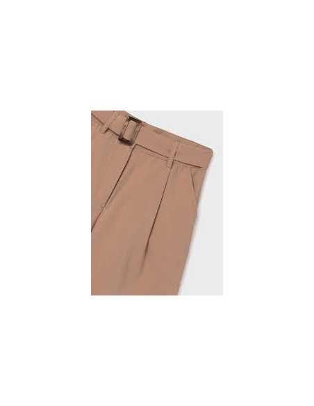 Pantalón corto con cinturón chica