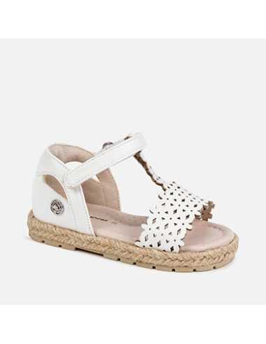 SANDALIA YUTE PERFORADA